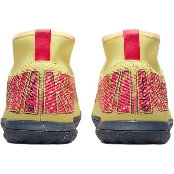 Кроссовки NIKE Mercurial Superfly 10 Детские бутсы среднего размера, выполненные из натуральной кожи.