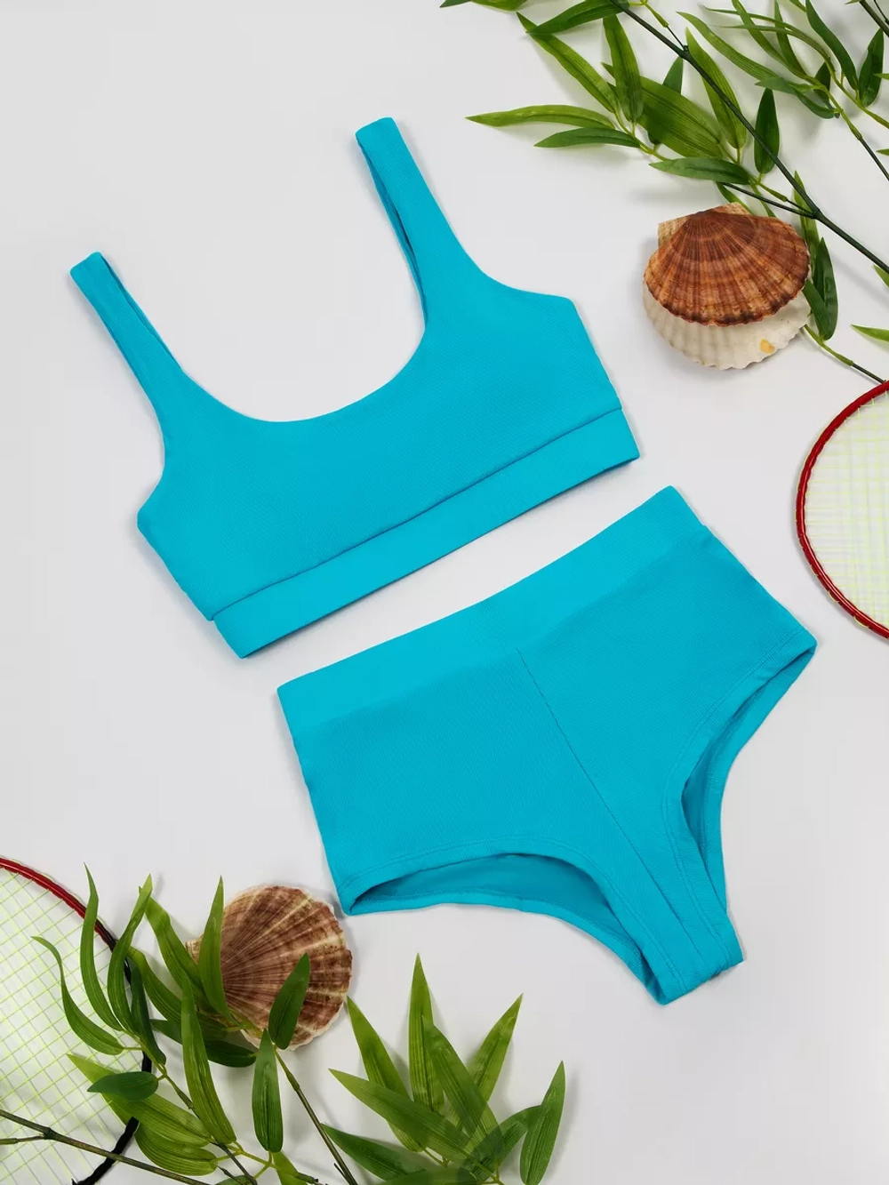 купальник в рубчик спортивный с шортами и топом