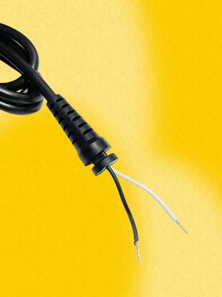 Кабель питания с разъемом DC5.5 x 2.5 для зарядного устройства (1.2 м, 22 AWG)