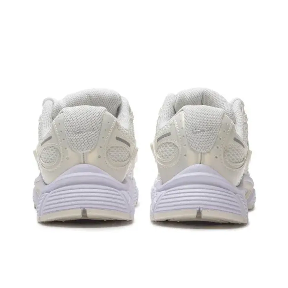 Женские кроссовки Nike V5 RNR 'Beige' IH6355-047