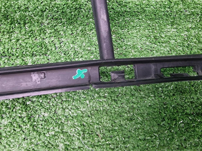 Решетка переднего бампера BMW X1 F48 (2019-2022)