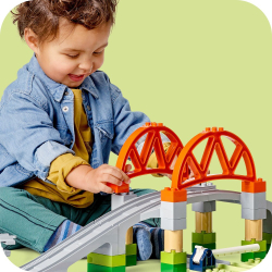 LEGO DUPLO Town / Мост и железнодорожные пути / набор расширения 10426