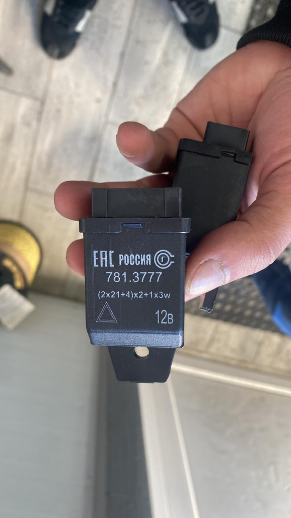 Реле поворота Нива 4х4 до 2020 г LED фонарей и подфарников