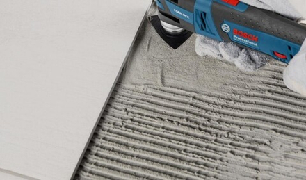 Многофункциональный инструмент аккумуляторный BOSCH GOP 12V-28 06018B5020 2х2,0Ач, кейс