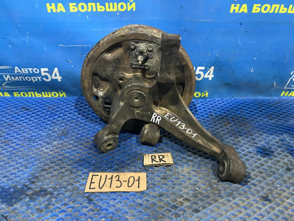 Ступица задняя правая NISSAN BLUEBIRD 1993