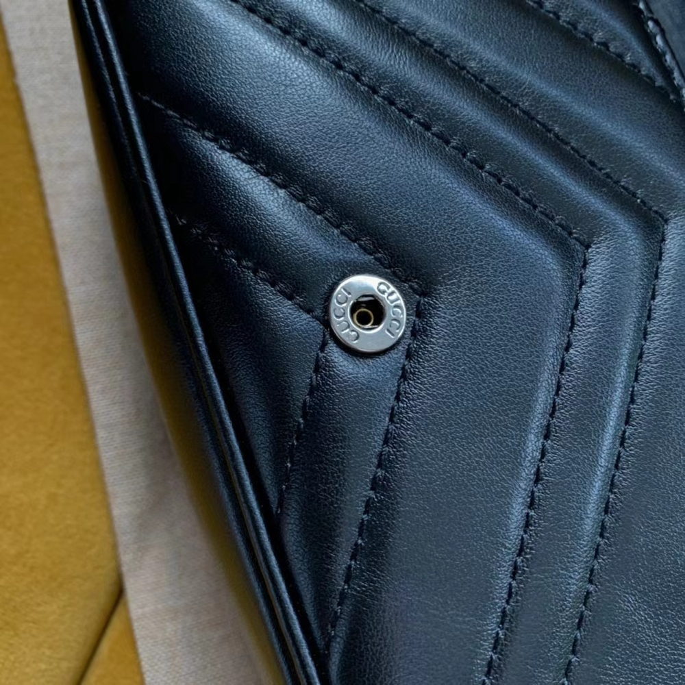 Gucci Marmont 16 cm