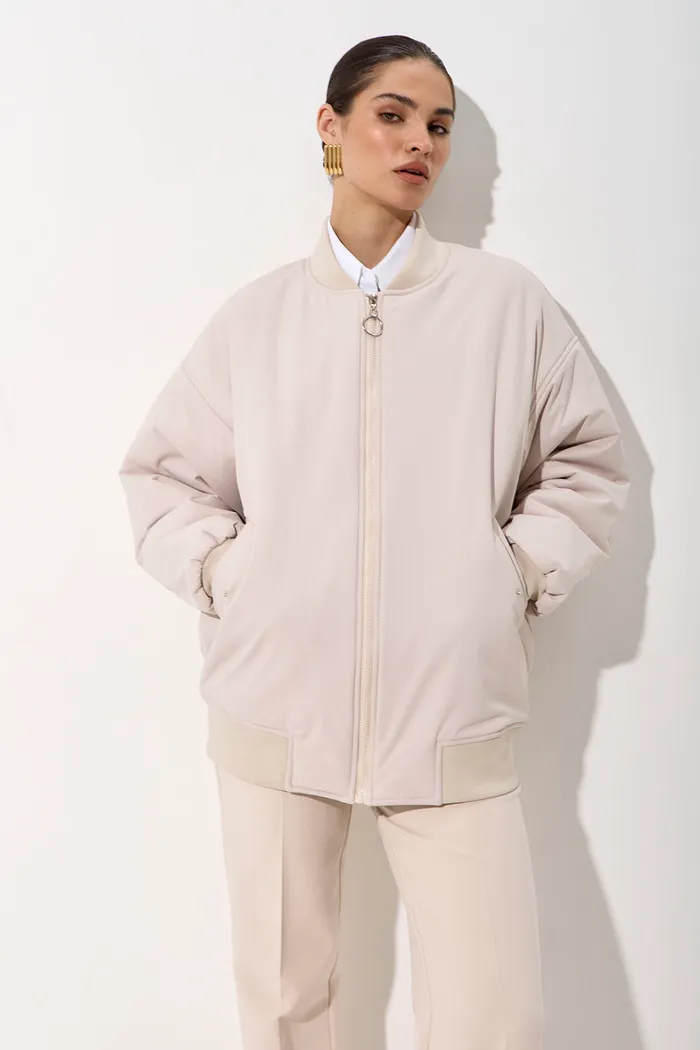 Куртка бомбер цвета экрю