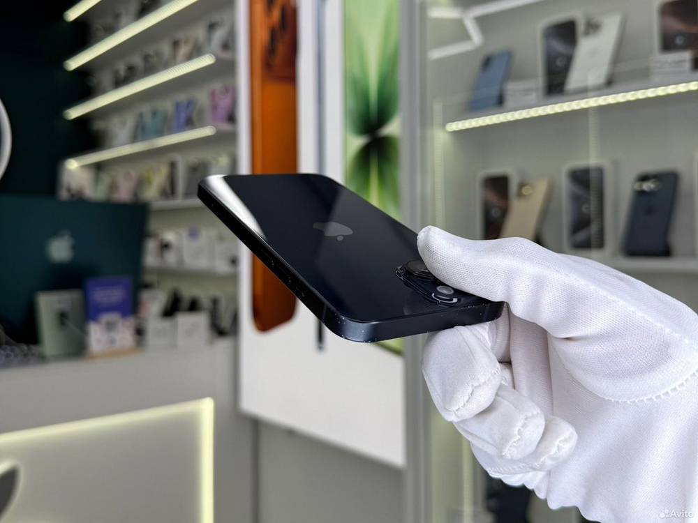 iPhone 14, 128 ГБ, SIM + eSIM б/у