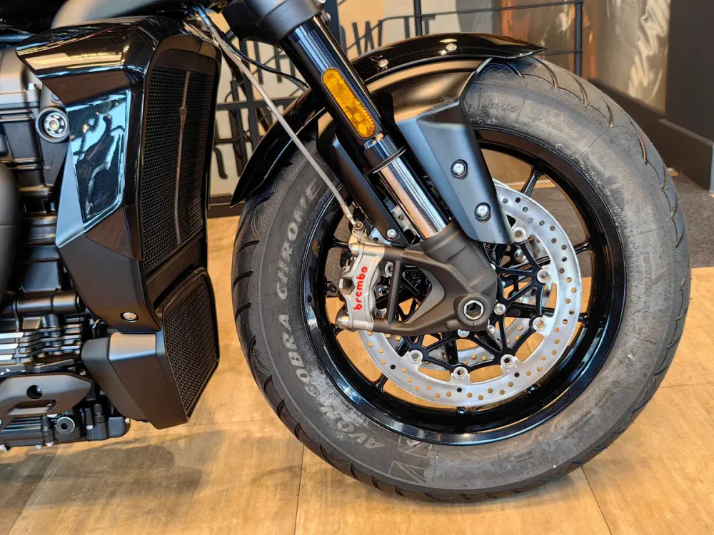 Triumph Rocket III R STORM 2024
