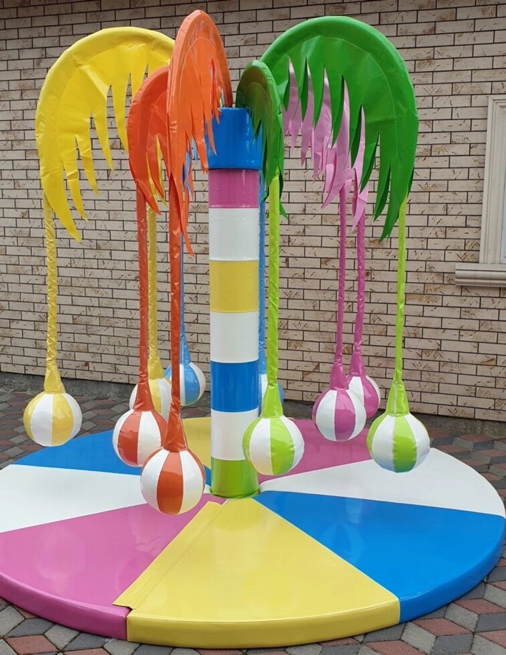 "Пальма" Детская карусель с электроприводом для игровой комнаты ( d280 см)