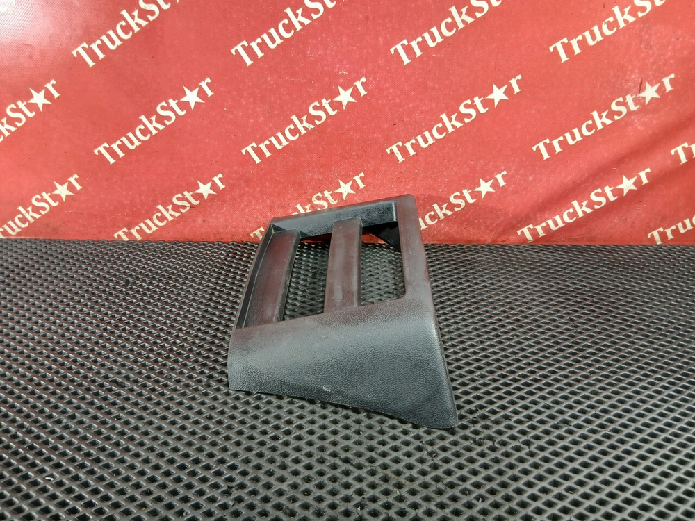 Накладка торпедо 2023г