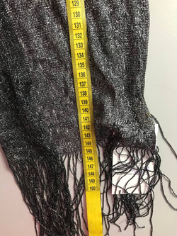 Шарф с блестящей ниткой