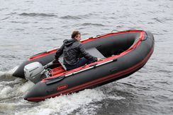 Лодка KORSAR Komandor KMD-380Pro (черный)