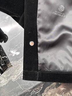 Бархатная куртка Prada