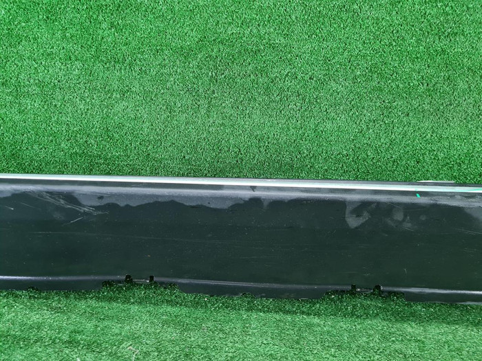 Наклад порога левая Mercedes ML GLE W166 (2011-2018)