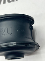 Подушка Кузова Mitsubishi Pajero #2 верхняя. 5070A338. Оригинал