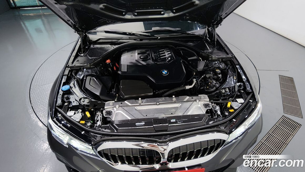 BMW 3 Series (G20) 320i M Sports (09.2020)