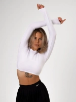 Белый лонгслив укороченный облегающий с длинным рукавом