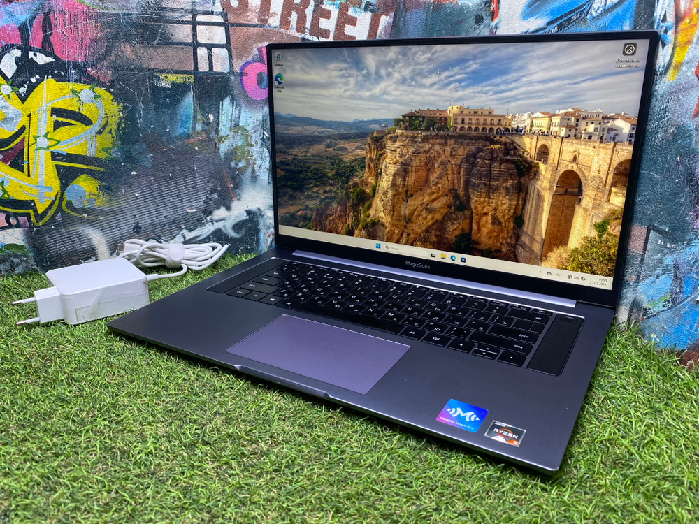 Ноутбук HONOR AMD Ryzen-5/8/FHD/MagicBook 16 HLY-W19R/Windows 11