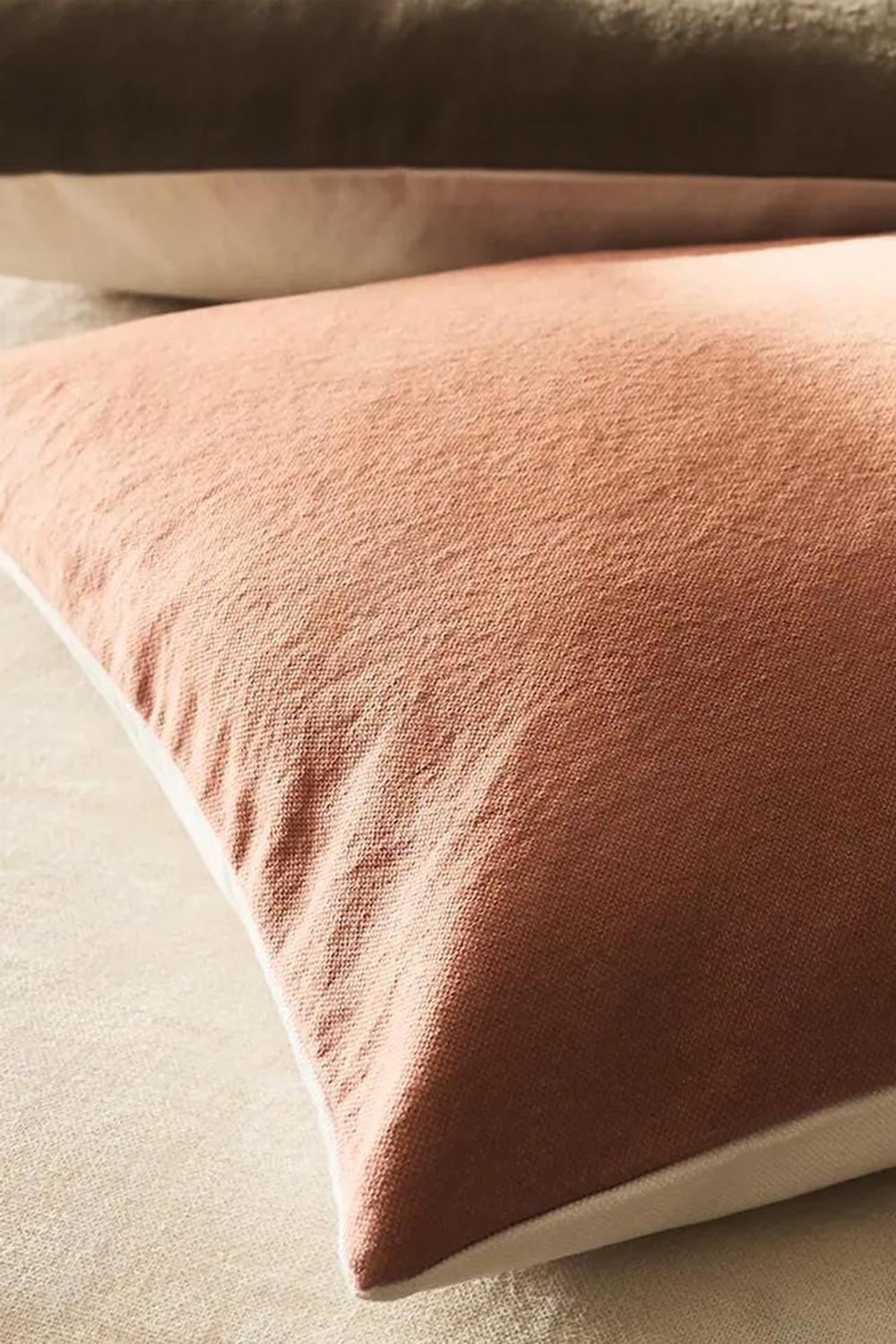 ZARA HOME ХЛОПКОВЫЙ ЧЕХОЛ ДЛЯ ДЕКОРАТИВНОЙ ПОДУШКИ, РОЗОВЫЙ