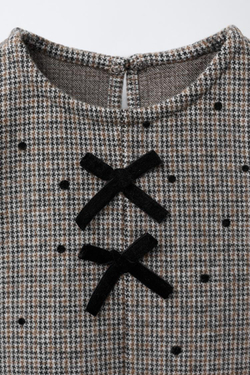 ZARA ПЛАТЬЕ ИЗ ТКАНИ «ГУСИНАЯ ЛАПКА» С БАРХАТНЫМИ БАНТАМИ, РЫЖЕВАТО-КОРИЧНЕВЫЙ