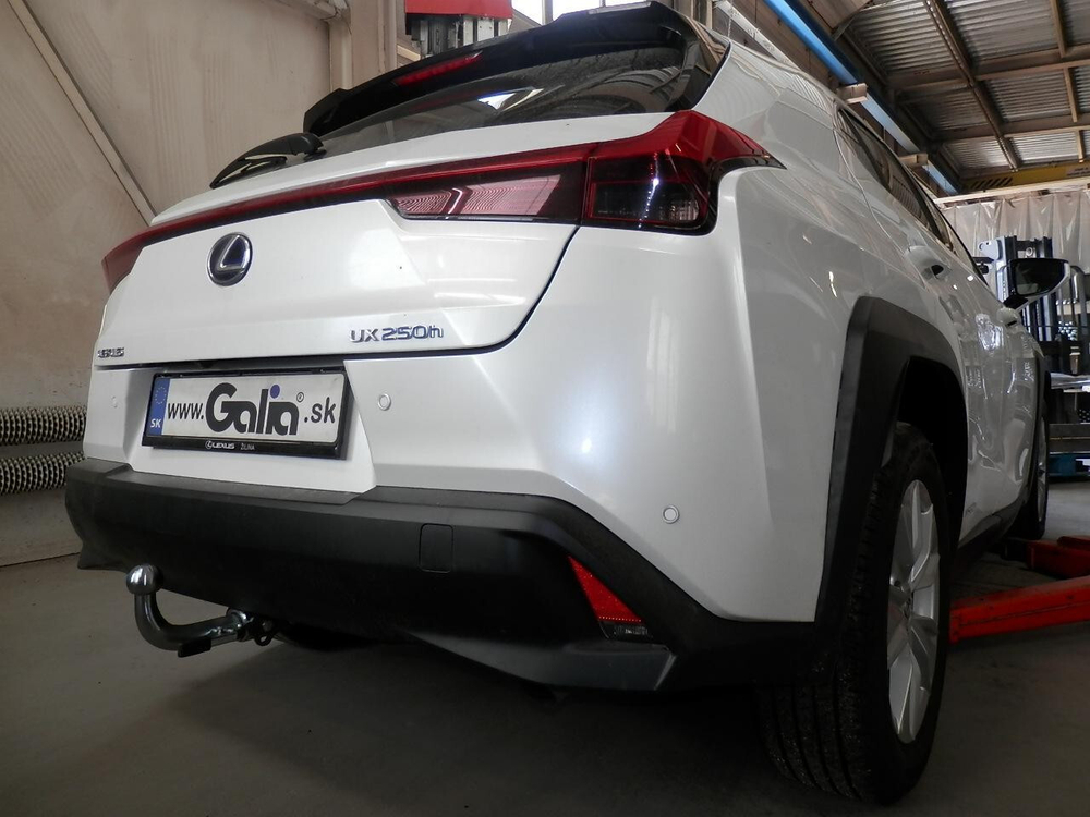 Фаркоп оцинкованный Galia L026A для LEXUS UX 200, UX 250H, SUV, 2018-(паспорт и сертификат в комплекте)(без электрики)