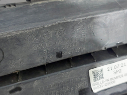 Решетка переднего бампера Kia Seltos 19-нв Б/У Оригинал 86531Q5000