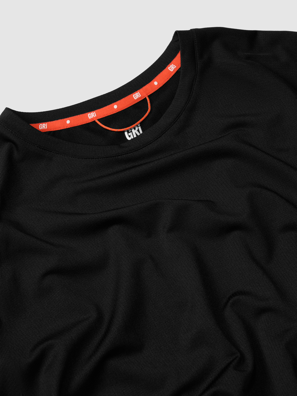 Футболка женская GRI Лето чёрная