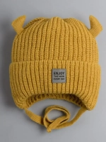 Шапка вязаная с ушками для детей