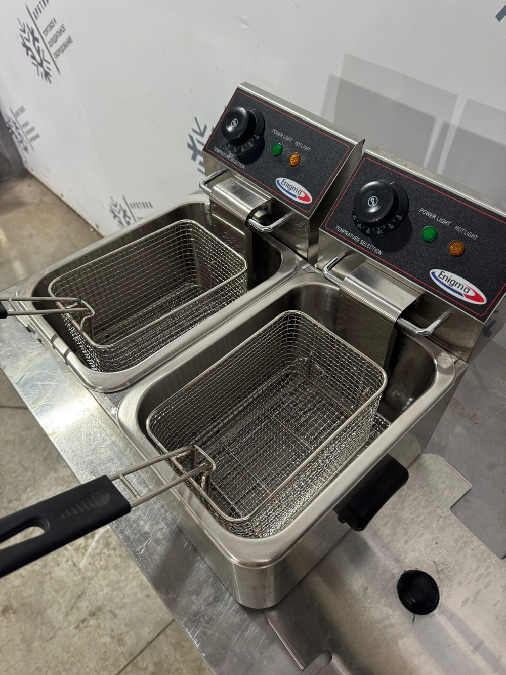 Фритюрница Enigma LEF -4L-2