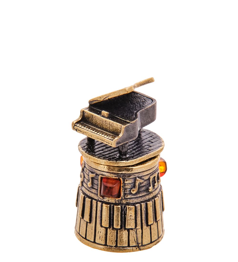 AM-3561 Наперсток «Рояль» (латунь, янтарь)