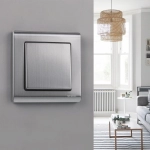 Выключатель одноклавишный проходной (никель рифленый глянцевый) W1112002