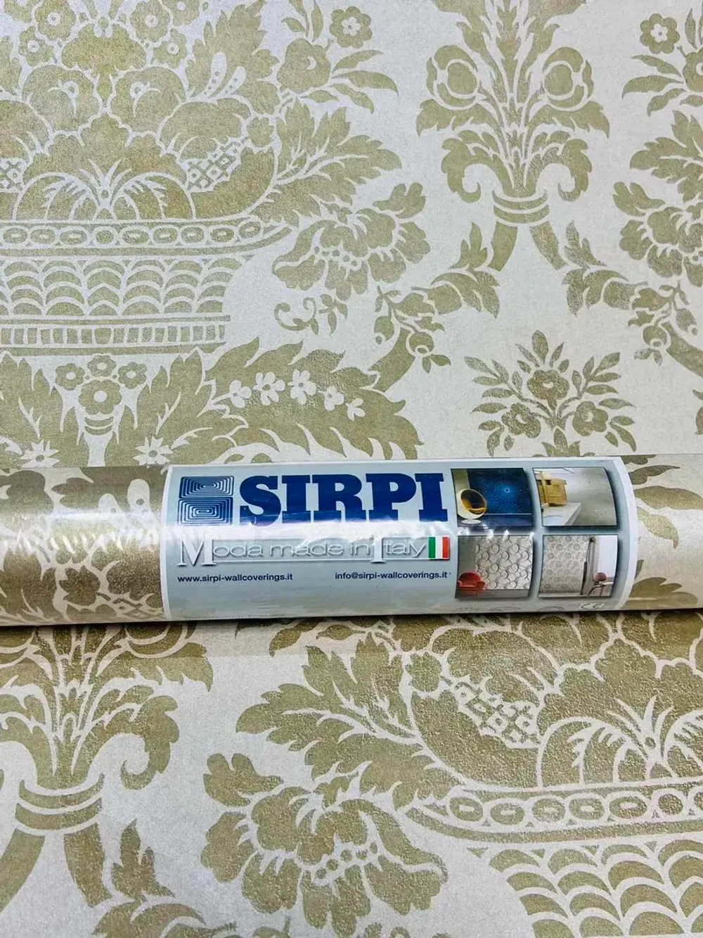 Обои чистый флизелин 20305 Rhinoceros Италия