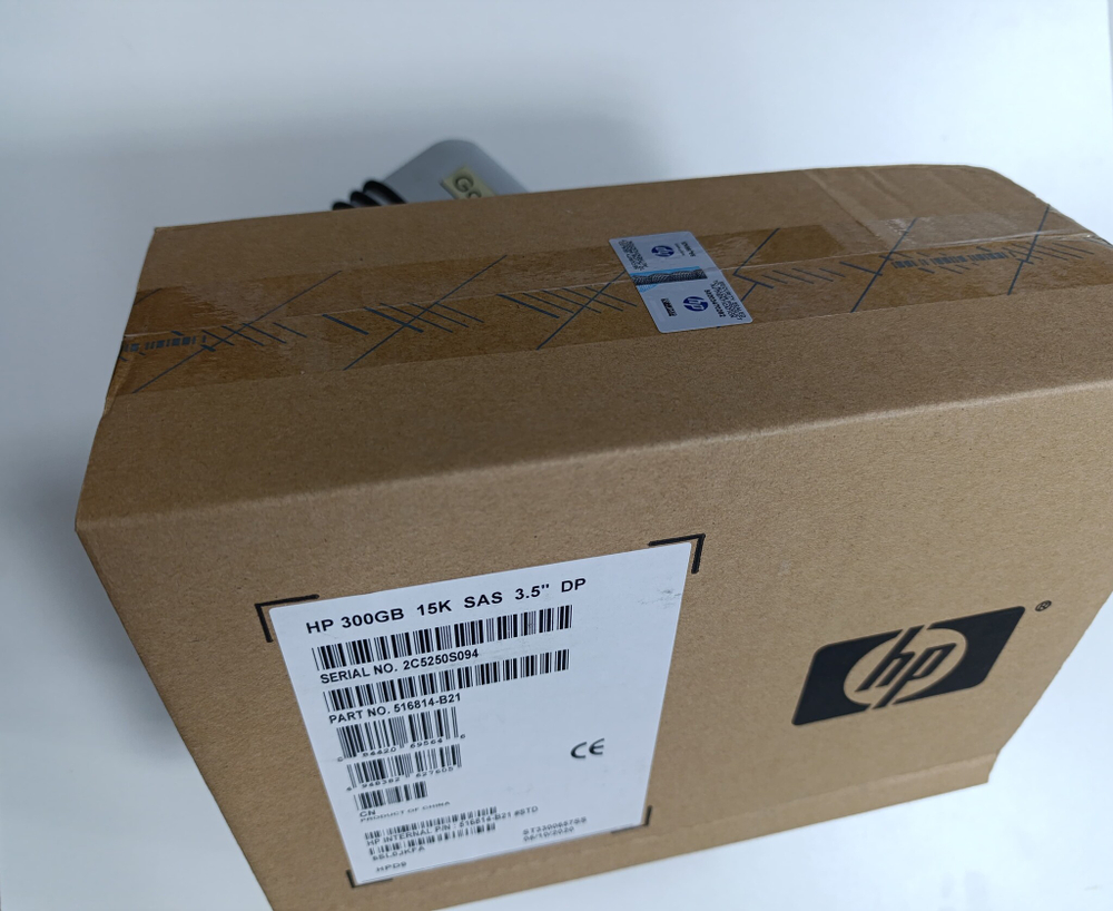 Жесткий диск HP 300GB 15K SAS 3.5 [517350-001] HPD9 RTL
