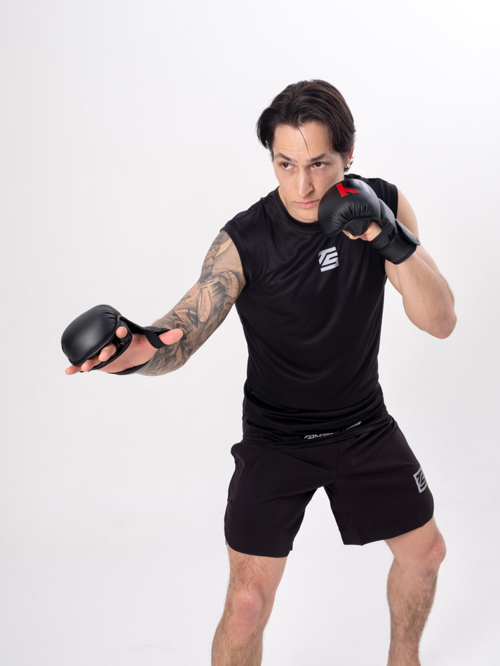 Перчатки для ММА черные Tomorrow Star