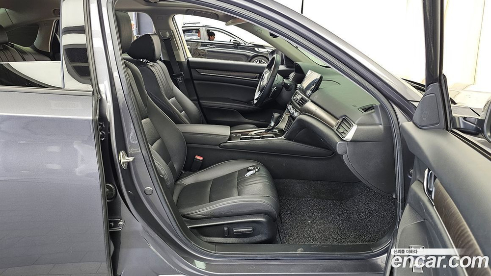 Honda Accord 10 Generation 1.5 Turbo (09.2019)