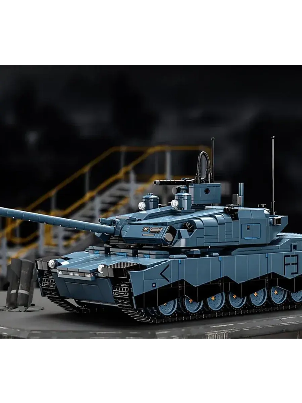 Конструктор Американский танк Abrams 2116 деталей