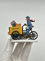 Фигурка Доставщик на велосипеде Department 56