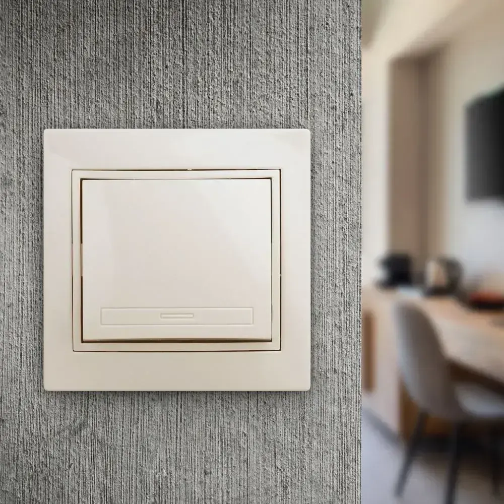 Выключатель Intro Plano 1-101-02 одноклавишный 10А-250В IP20 СУ слоновая кость