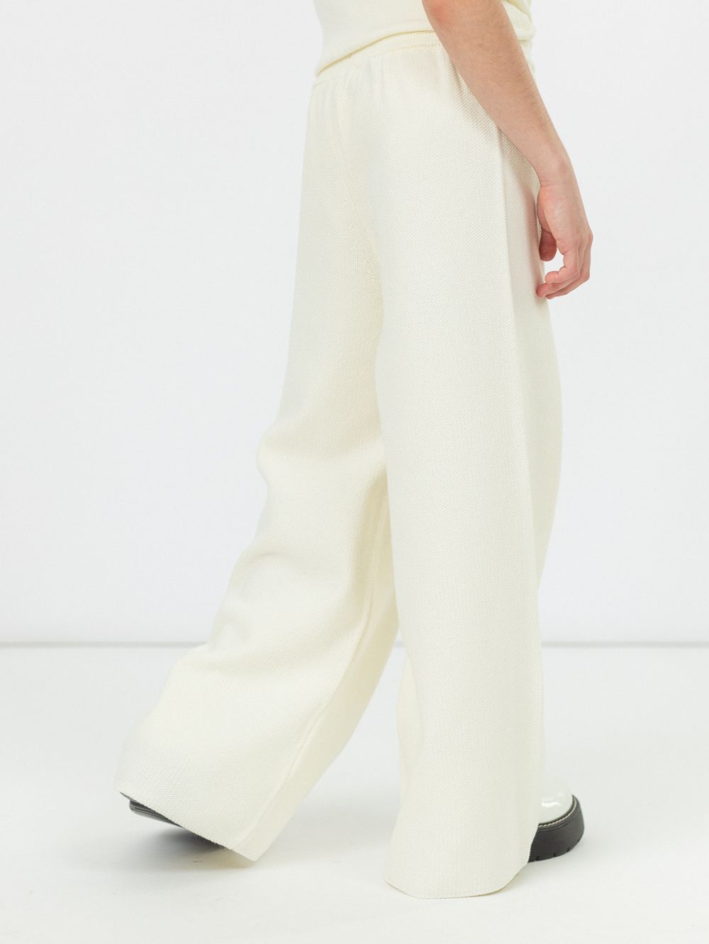 Брюки широкие для девочки AT991 молочный