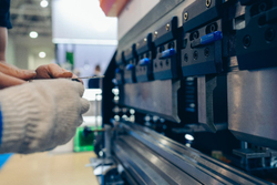 Гидравлический листогибочный пресс B-Power 100/3200 с ЧПУ