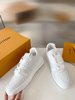 Louis Vuitton Trainer Sneaker