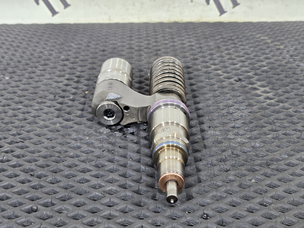 Форсунка топливная 2017г