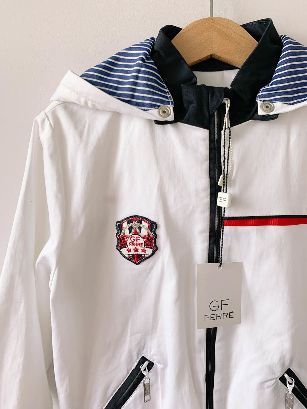 Ветровка GF Ferre