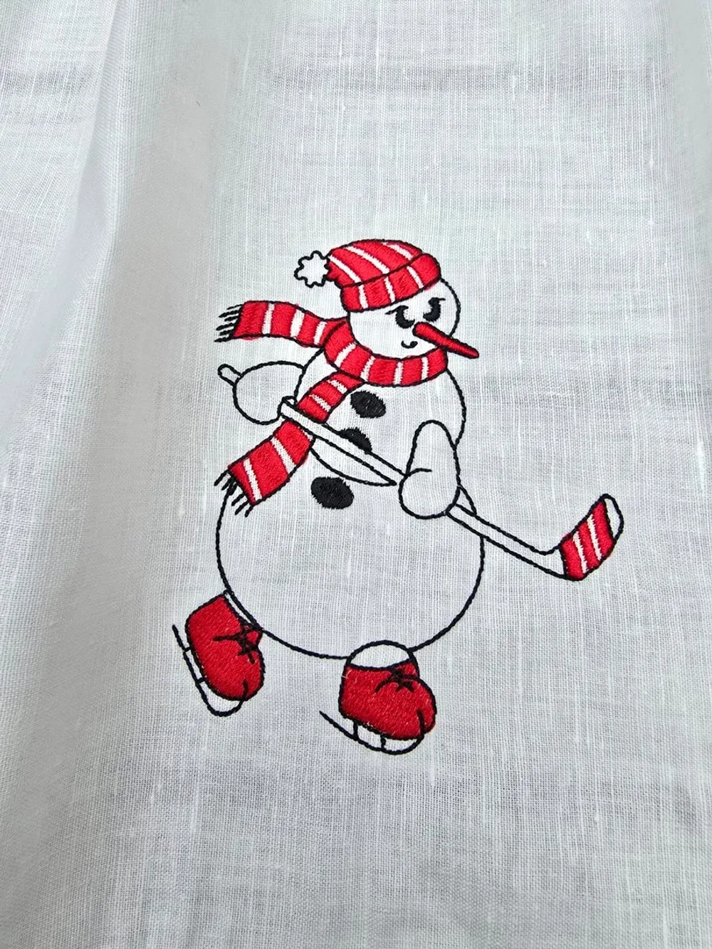 Полотенце кухонное в ретро-стиле Снеговик-хоккеист