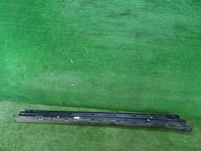 Накладка порога правая Maserati Levante (2016-2020)