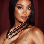 Тени Charlotte Tilbury Instant Eyeshadow Smokey Eyes Are Forever Eye Palette