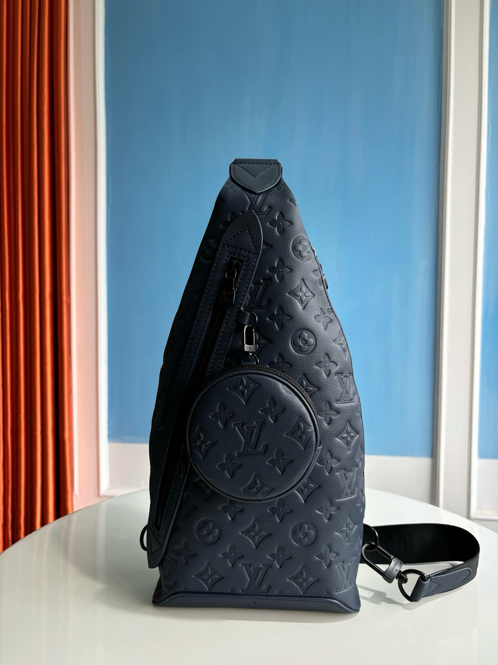 Avenue Slingbag