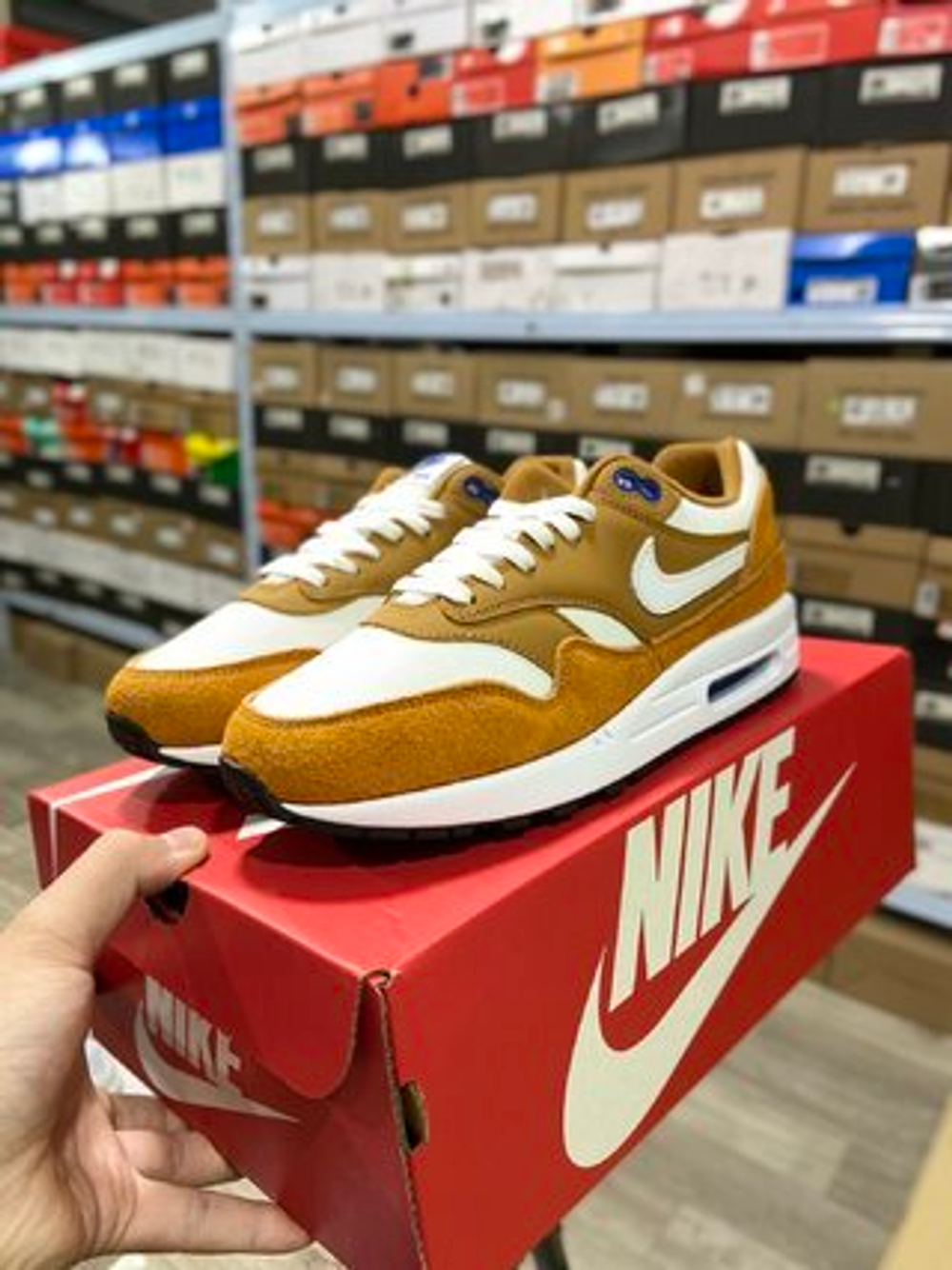 Купить Nike Air Max 1 "Curry"