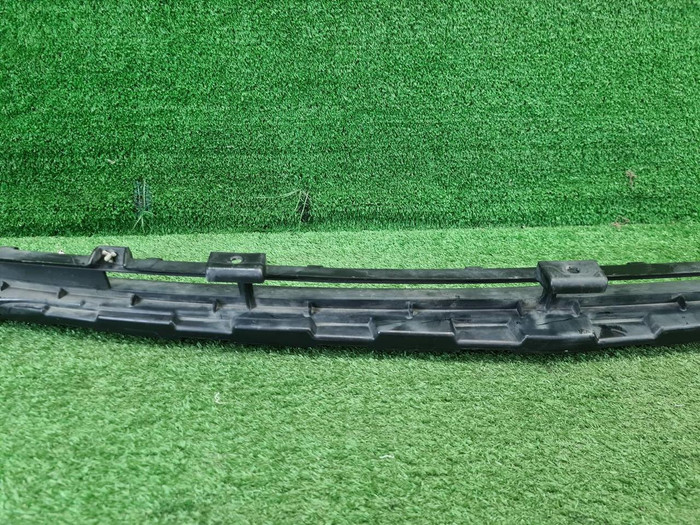 Кронштейн переднего бампера Mercedes E W213 16-21